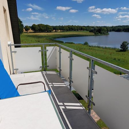 Dachgeschosswohnung Mit Seeblick Ahrensbok Eksteriør billede
