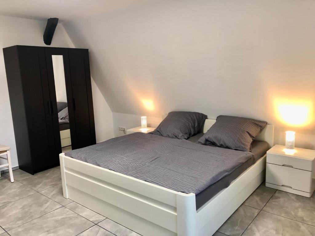 Dachgeschosswohnung Mit Seeblick Ahrensbok Eksteriør billede