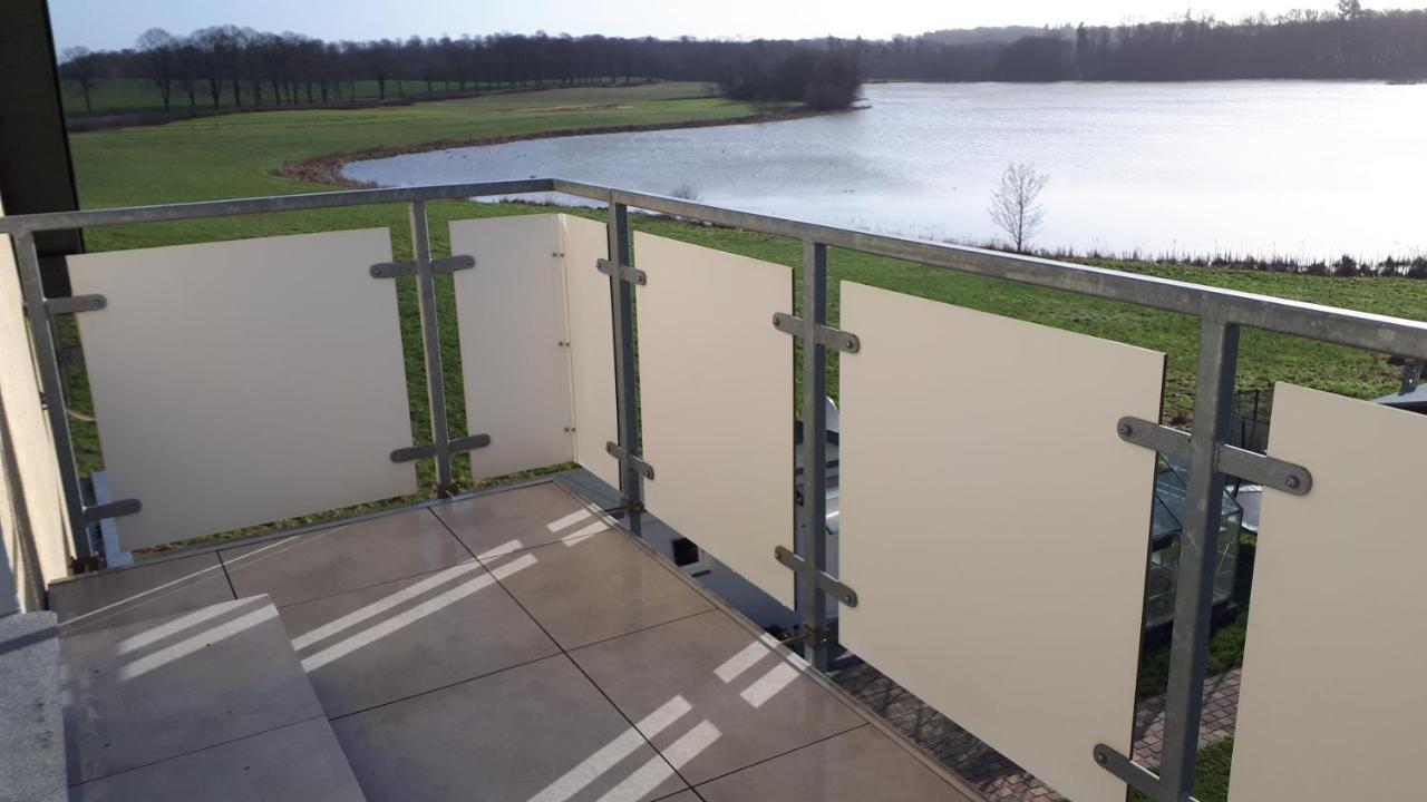 Dachgeschosswohnung Mit Seeblick Ahrensbok Eksteriør billede