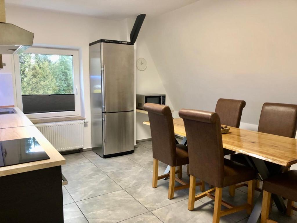 Dachgeschosswohnung Mit Seeblick Ahrensbok Eksteriør billede