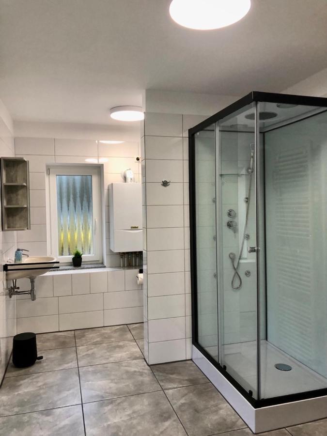 Dachgeschosswohnung Mit Seeblick Ahrensbok Eksteriør billede